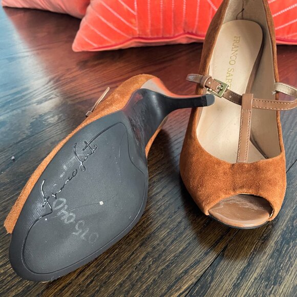 Franco Sarto 3" Heels, Mary Jane, Brown Suede, Peep Toe, Size 7.5 - Picture 3 of 3